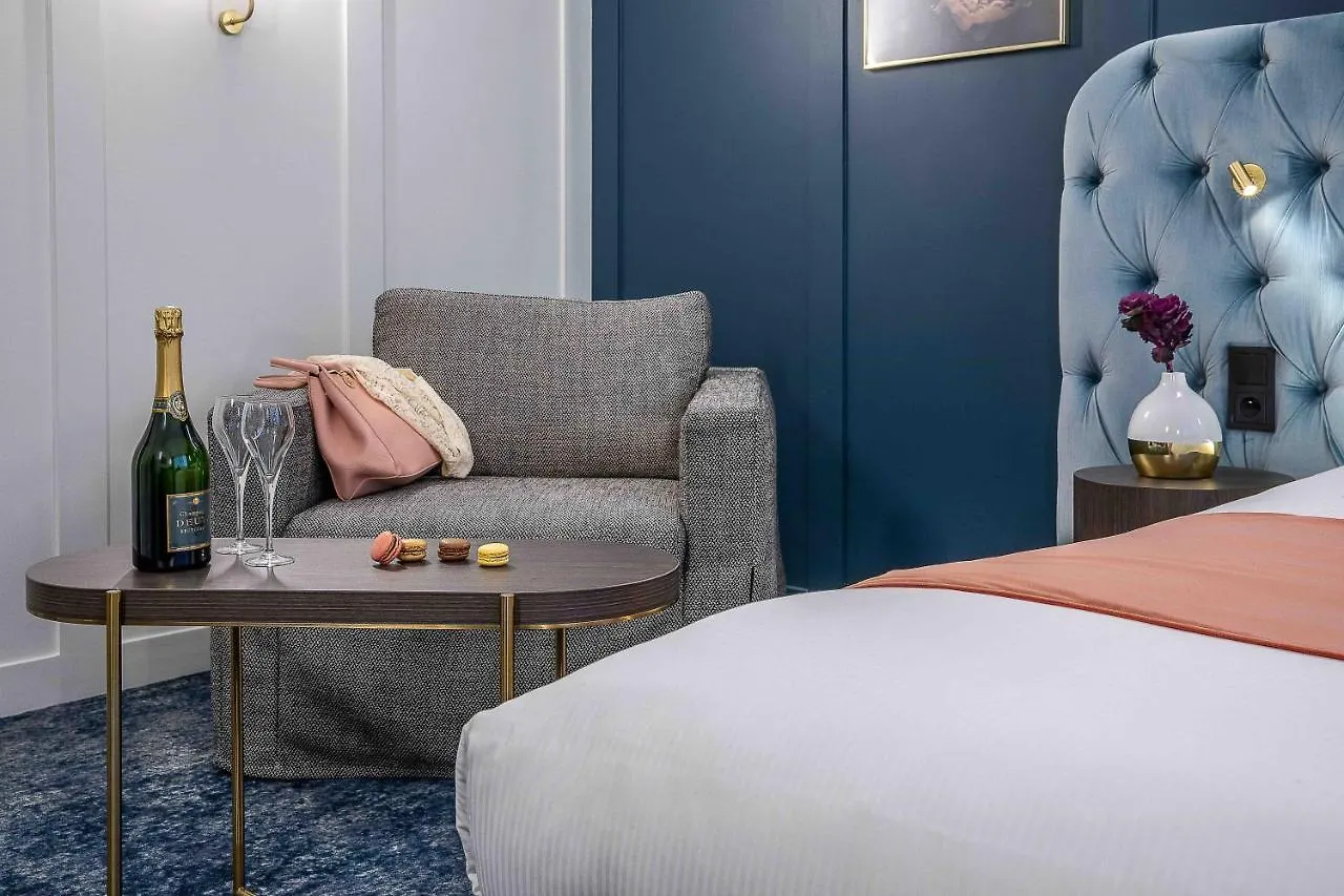 Pley Hotel Paris