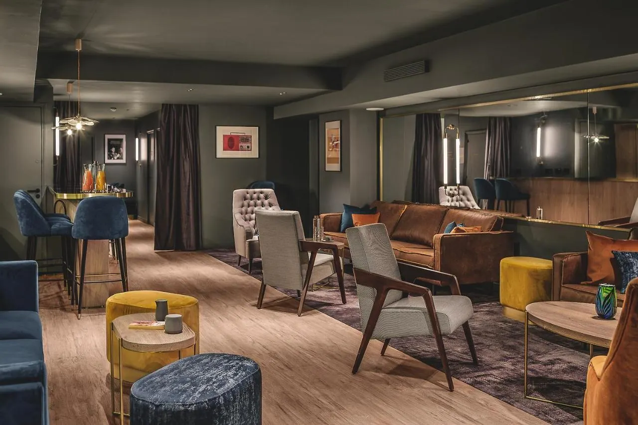 Pley Hotel Paris