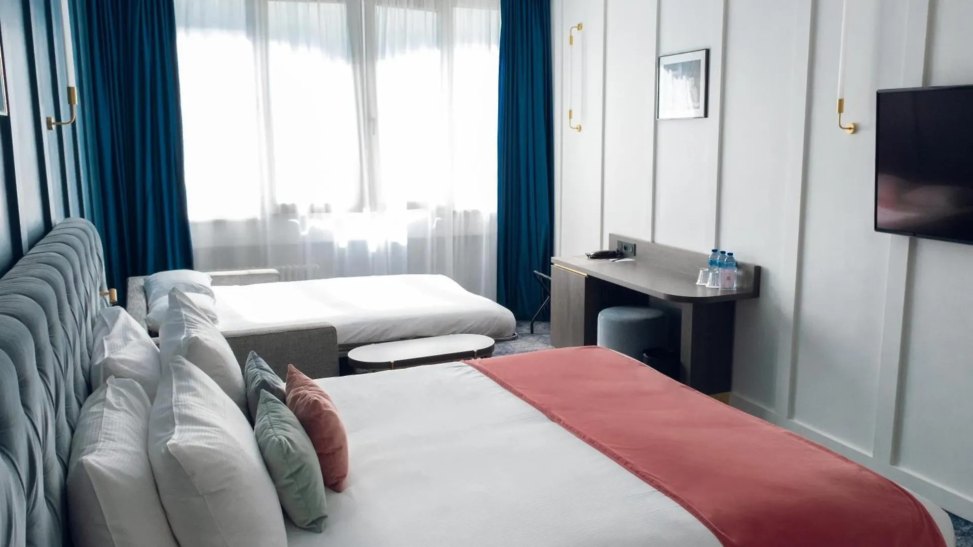 Pley Hotel Paris